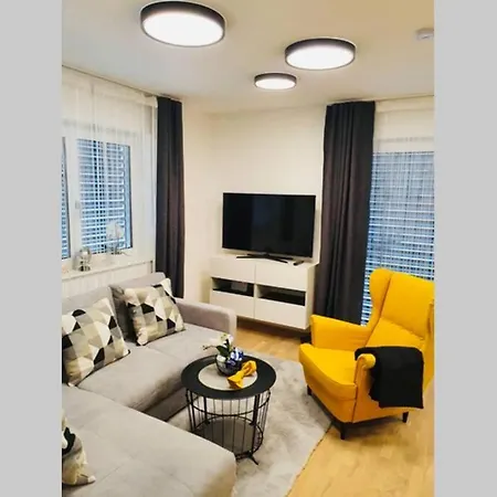Leon Neu! Gemuetlichkeit An Erster Stelle Apartment