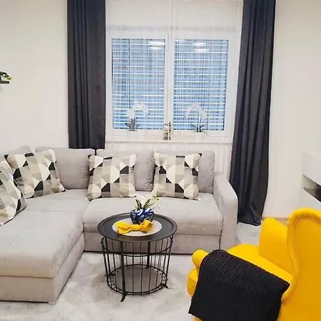 Leon Neu! Gemuetlichkeit An Erster Stelle Appartement *